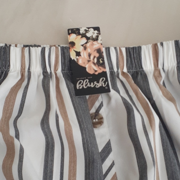 Jumper shorts - Picture 2 of 2